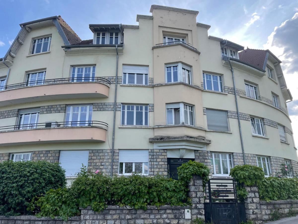 Situe A 5 Minutes De La Gare Apartment Безансон Екстериор снимка