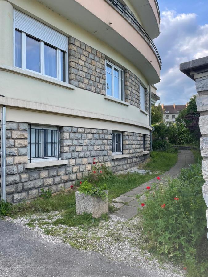 Situe A 5 Minutes De La Gare Apartment Безансон Екстериор снимка